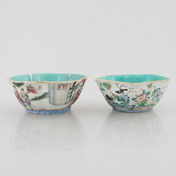 Two Chinese porcelain bowls, late Qing dynasty.