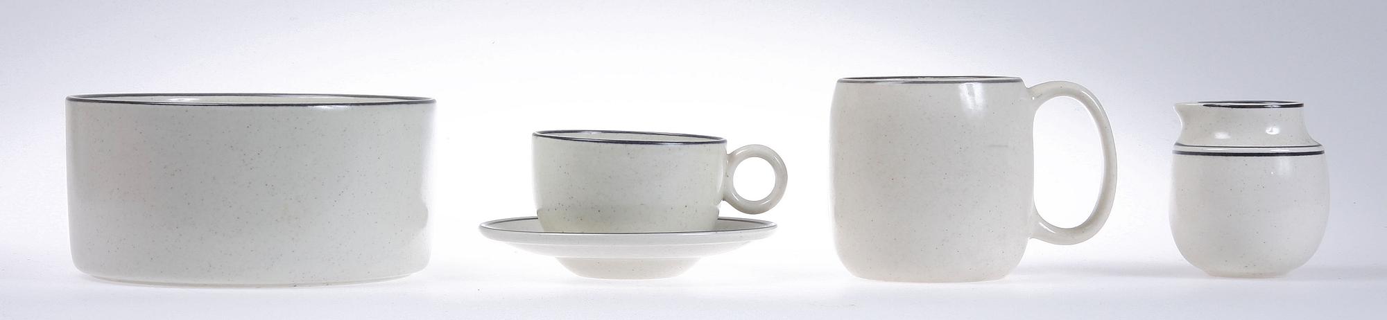 SERVISDELAR, 56 st, stengods, "Birka", Stig Lindberg, Gustavsberg 1900-talets andra hälft.