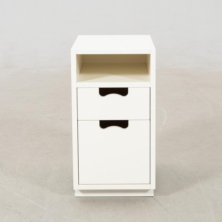 Jonas Bohlin & Thomas Sandell, bedside table "Snö", Asplund 2000s.