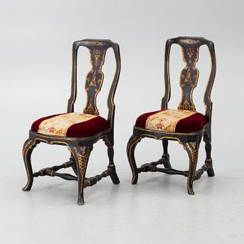 Stolar ett par, senbarock, 1700-tal.