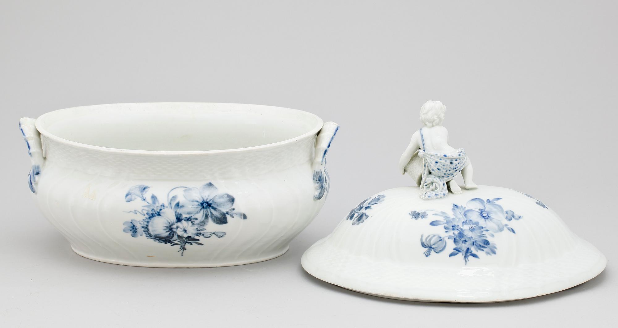 TERRIN, porslin, Royal Copenhagen, Danmark, 1700/1800-tal.
