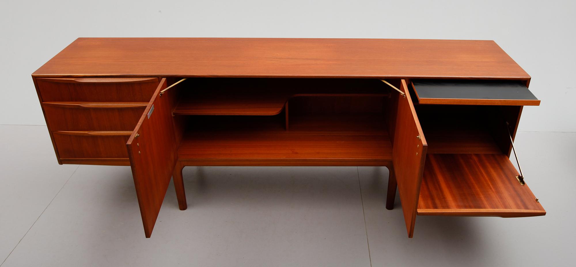 SIDEBOARD, 1960-tal.