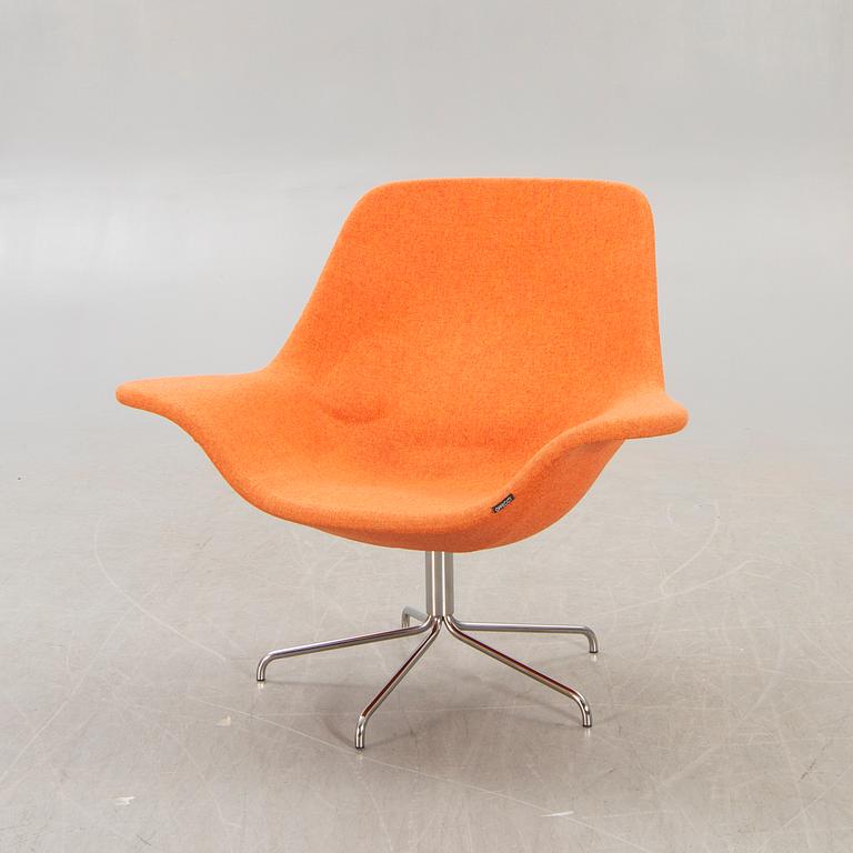 Michael Sodeau,  'Oyster Low' fåtölj, Offecct, 2000 -talet.