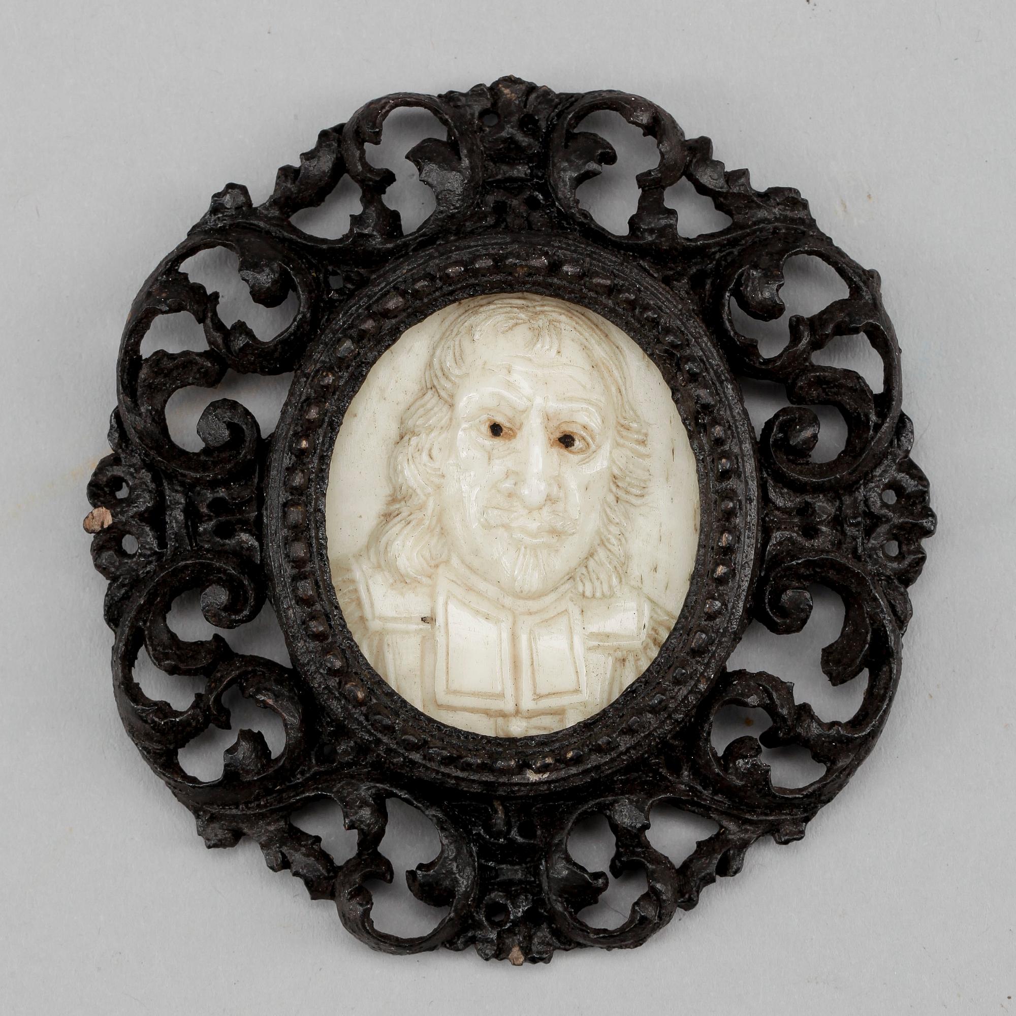 MINIATYR, ben, barock, 1700-tal.
