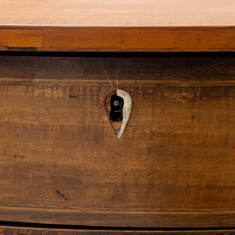 Sewing table, England, circa 1800.