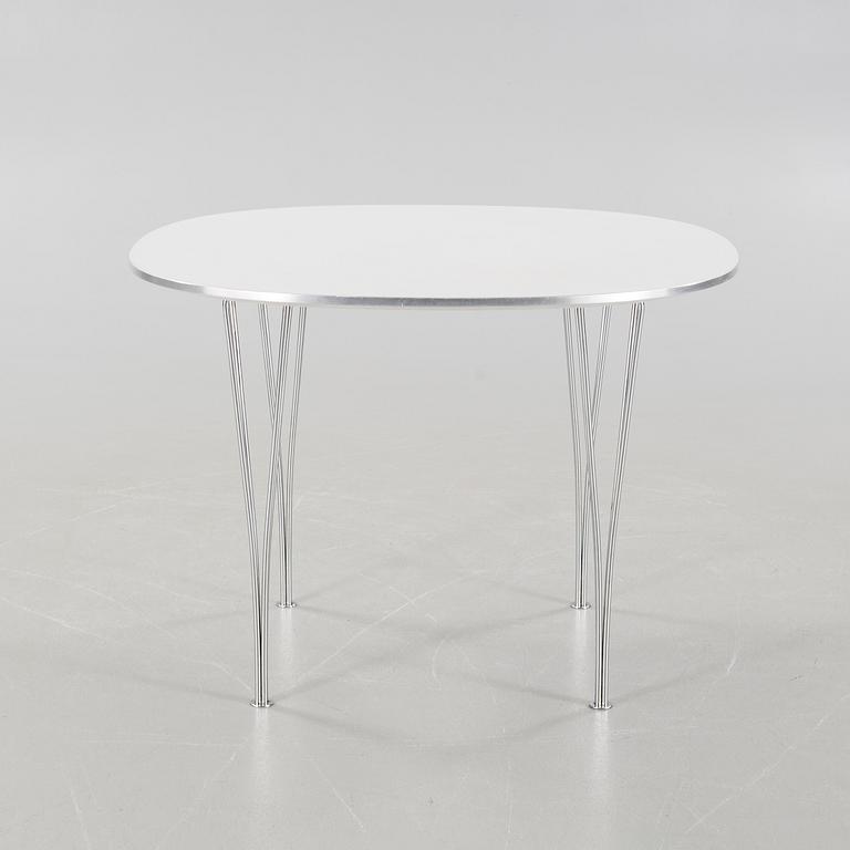 BRUNO MATHSSON & PIET HEIN, bord, "Supercirkel", för Fritz Hansen, daterat 1975.