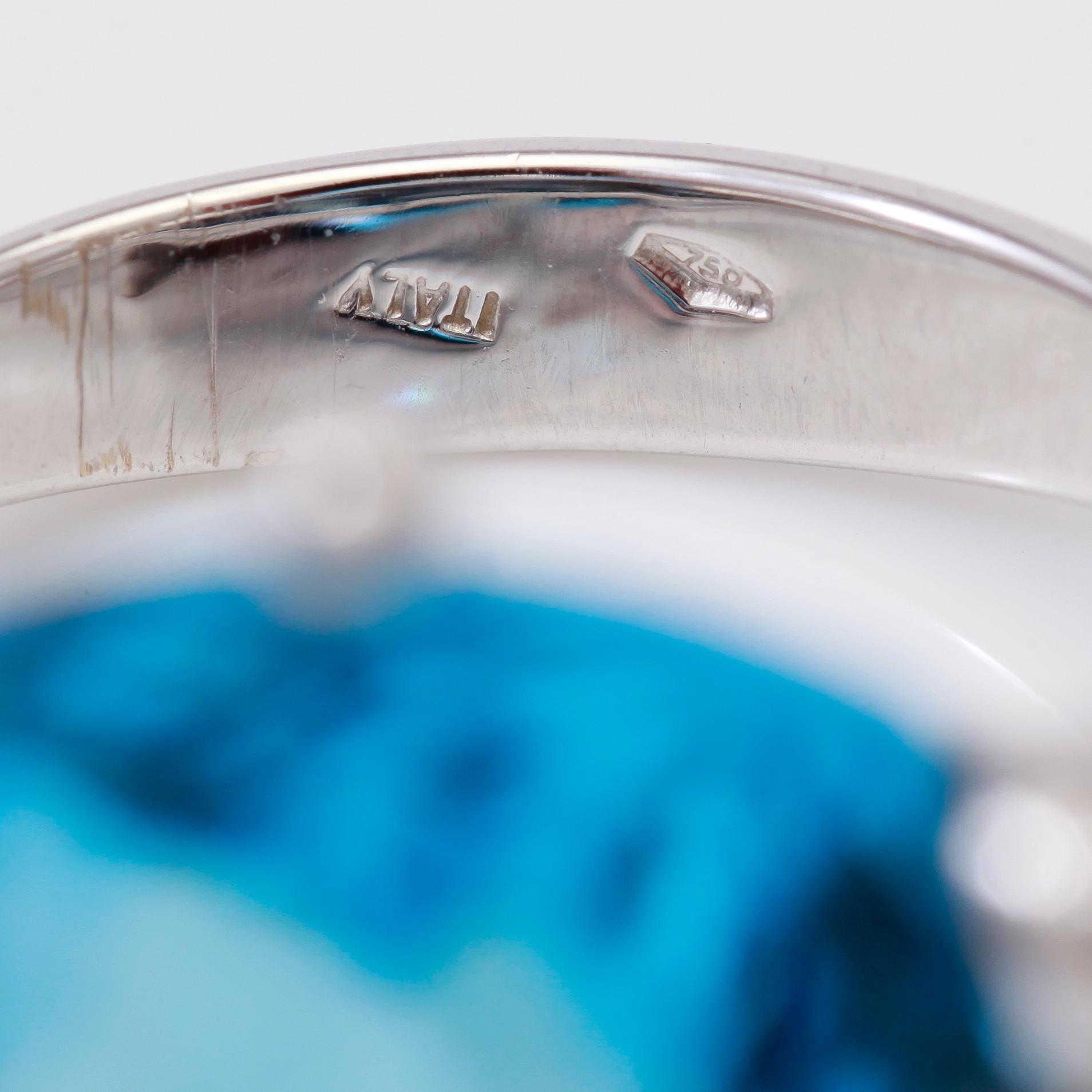 RING, blå topas samt diamanter.