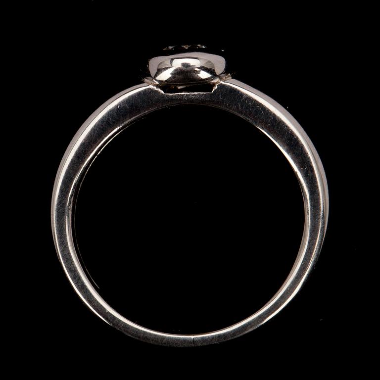 RING, briljantslipad diamant ca 0.30 ct uppskattningsvis W/si. 18K vitguld. Vikt 7,3 g.
