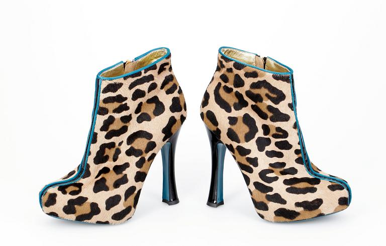 A pair of leopard patterned ancle boots by Dsquared.