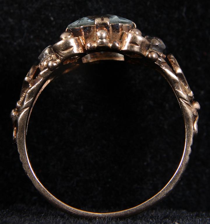 RINGAR, 2 st, 18K resp 14K guld, bl a briljant.