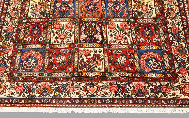 A carpet, Figural Bakhtiar, ca 265 x 150 cm.
