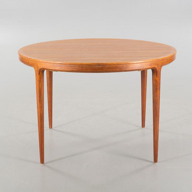 BERTIL FRIDHAGEN, matbord, modell 3-132A, ur serien Facett, Bodafors, 1964.