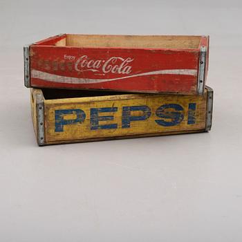 LÄSKBACKAR, 2 st, 1900-tal, Pepsi och Coca-Cola.