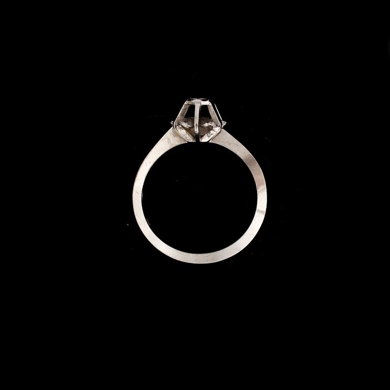 RING, 18 K vitguld med briljantslipad diamant ca 0,05ct.