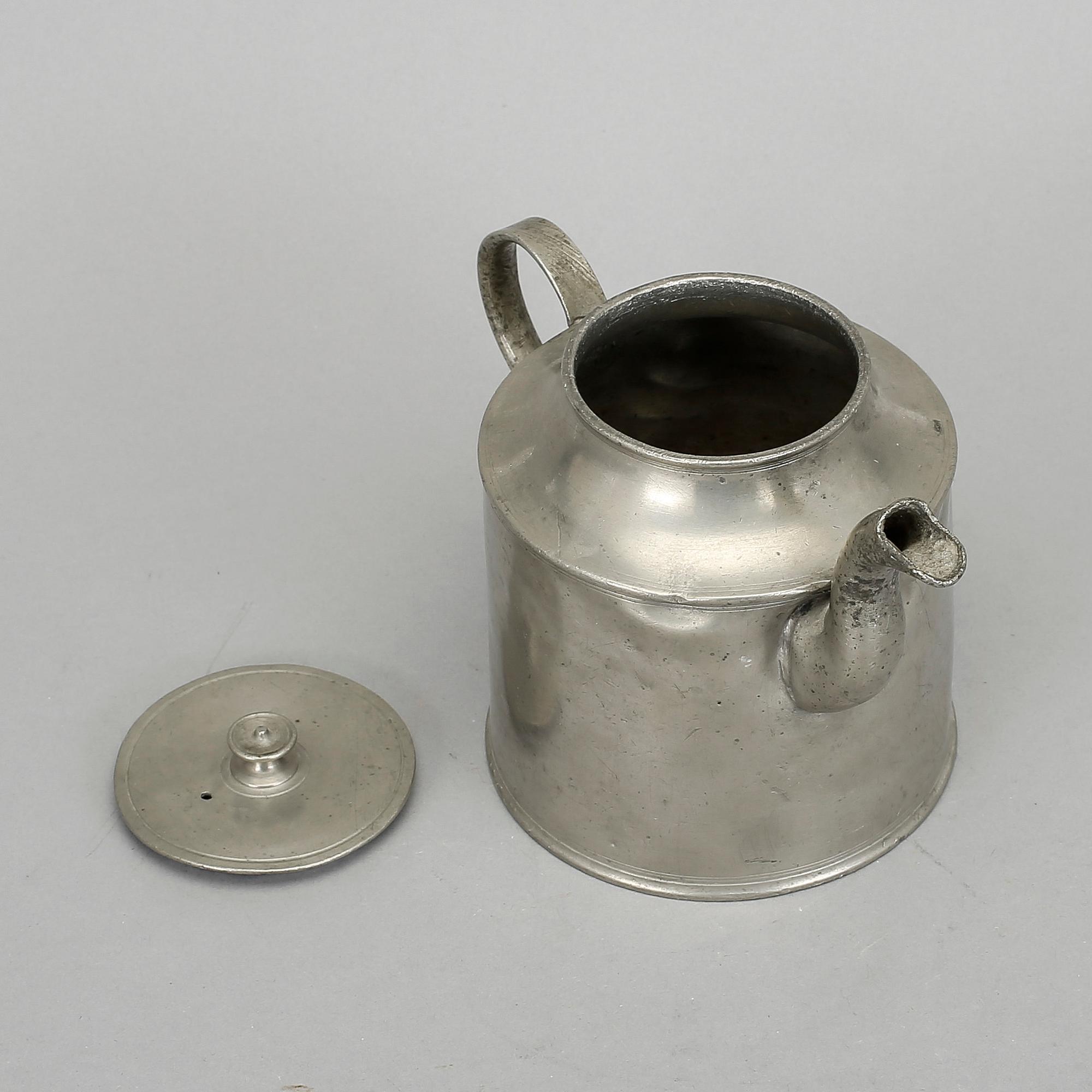 TEKANNA, tenn, sannolikt sengustaviansk, 1800-talets början.