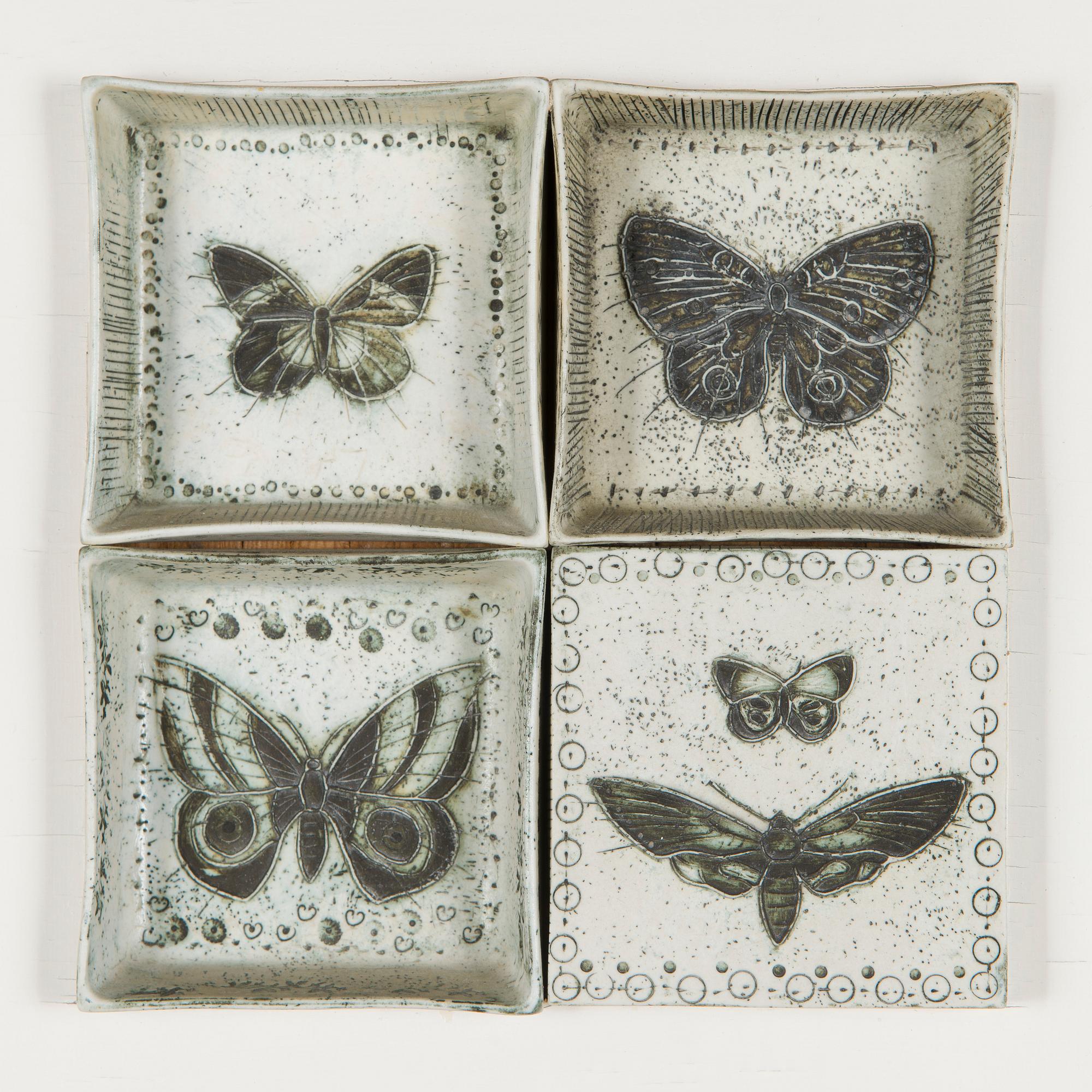 Rut Bryk, seinäreliefi, kivitavaraa, ei signeerattu.