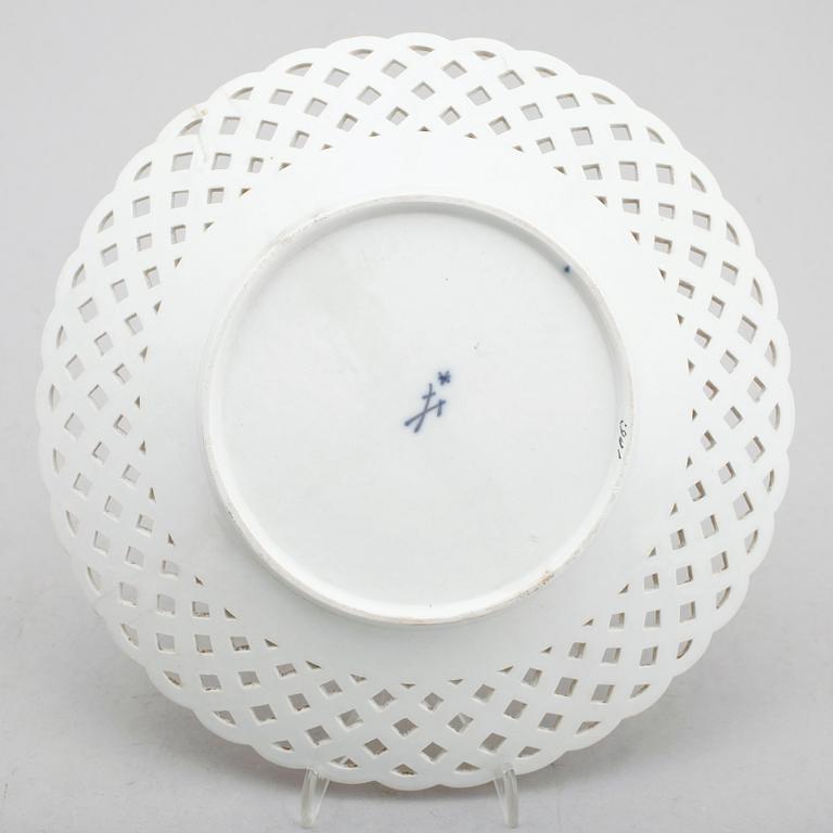 TALLRIK, porslin, Meissen, möjligen Marcolini 1774-1814.