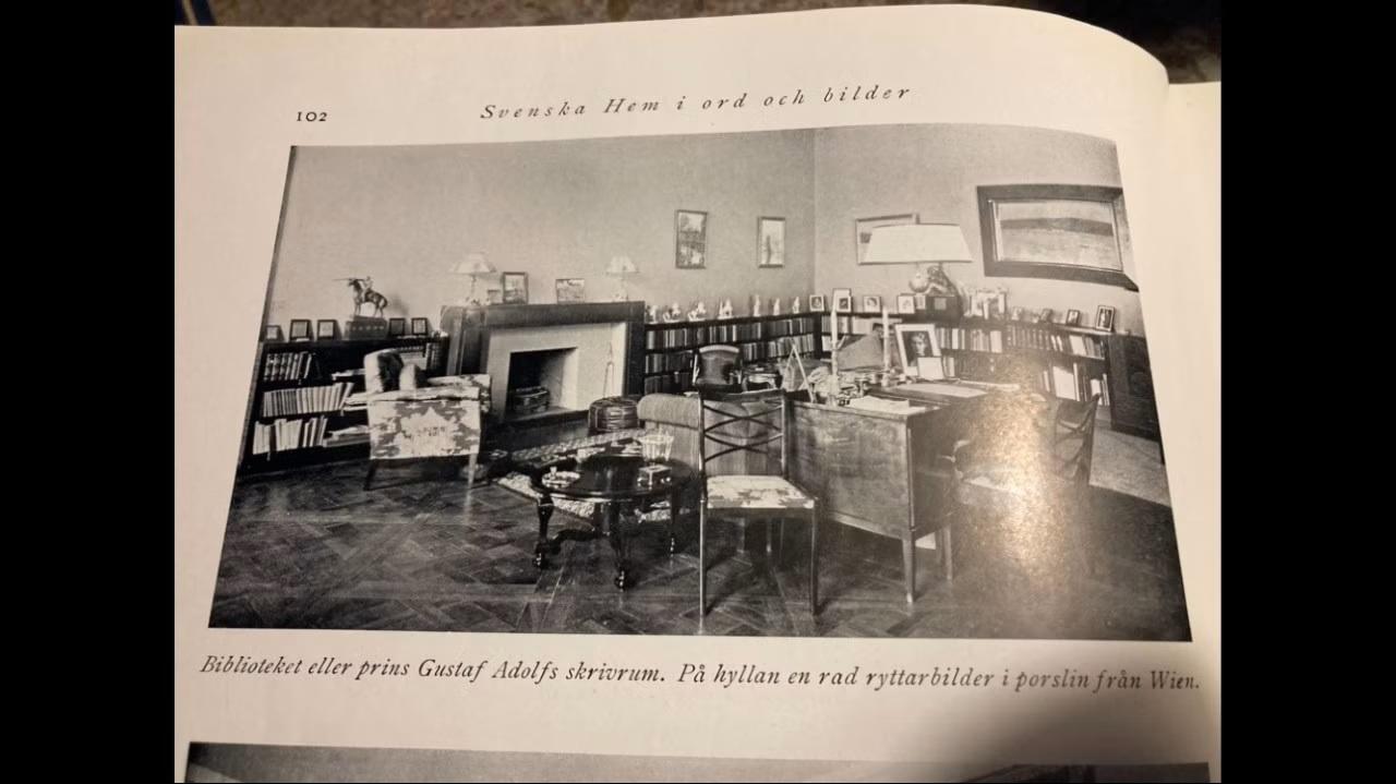 Carl Malmsten, Four chairs, Swedish Grace, Svenska Möbelfabrikerna Bodafors, 1920s.