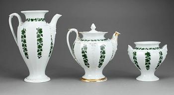 SERVIS, 12+4 delar, porslin, Meissen liknande märkning, 1800-tal.