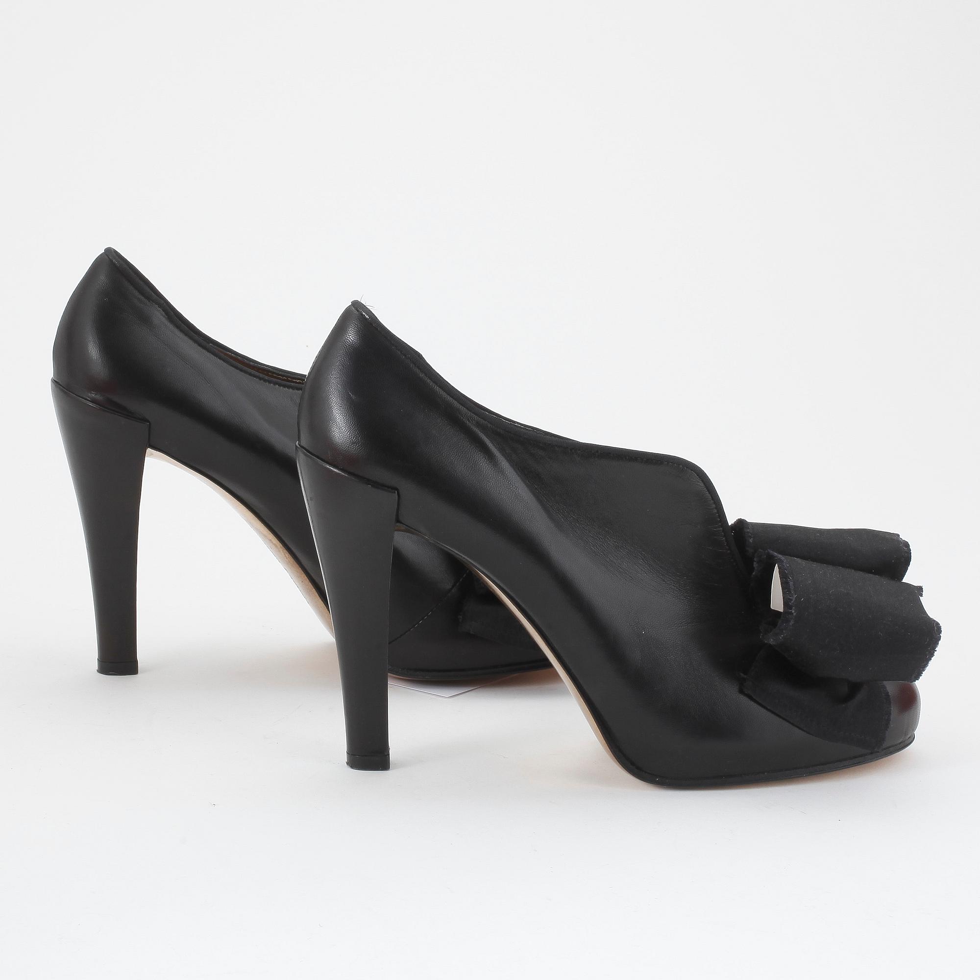 SKOR, Christian LaCroix.