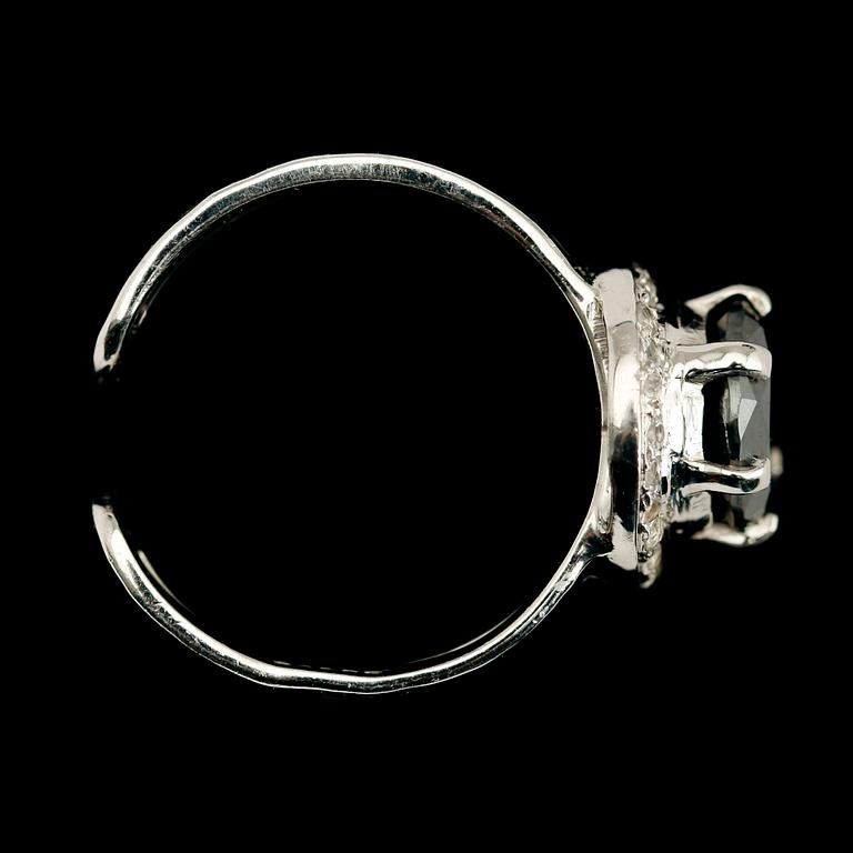 RING, silver, svart diamant 2.00 ct.
