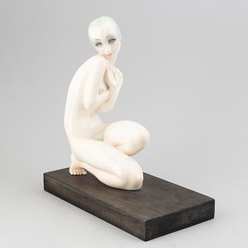 Sandro Vacchetti, a rare creamware figure of a female nude, Essevi, Italy ca 1935.