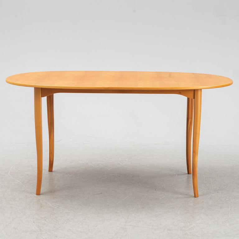 Carl Malmsten, an 'Ovalen' table.