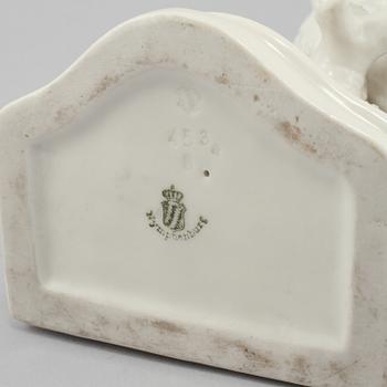 FIGURINER/BOKSTÖD, ett par, porslin, Nymphenburg, 1900-tal.