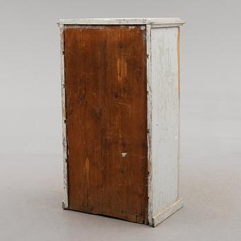 KOLONNSKÅP, 1800-talets mitt.