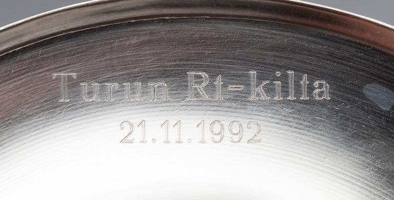 LJUSSTAKE, silver, "Suomi Finland 75 år" Pekka Piekäinen, Auran Kultaseppä, Åbo 1992. Vikt 114,4 g.