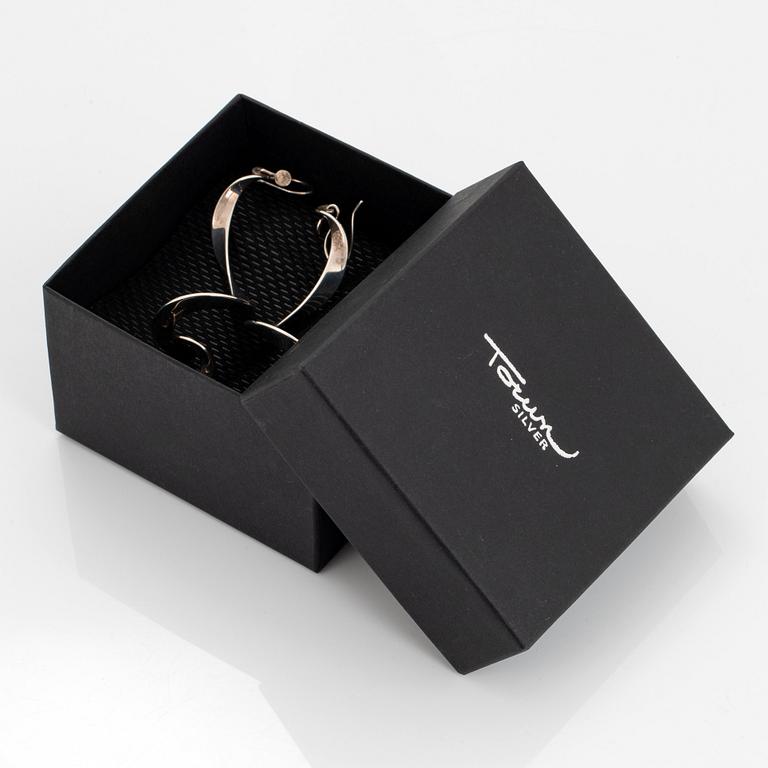 Vivianna Torun Bülow-Hübe, a pair of sterling silver earrings.
