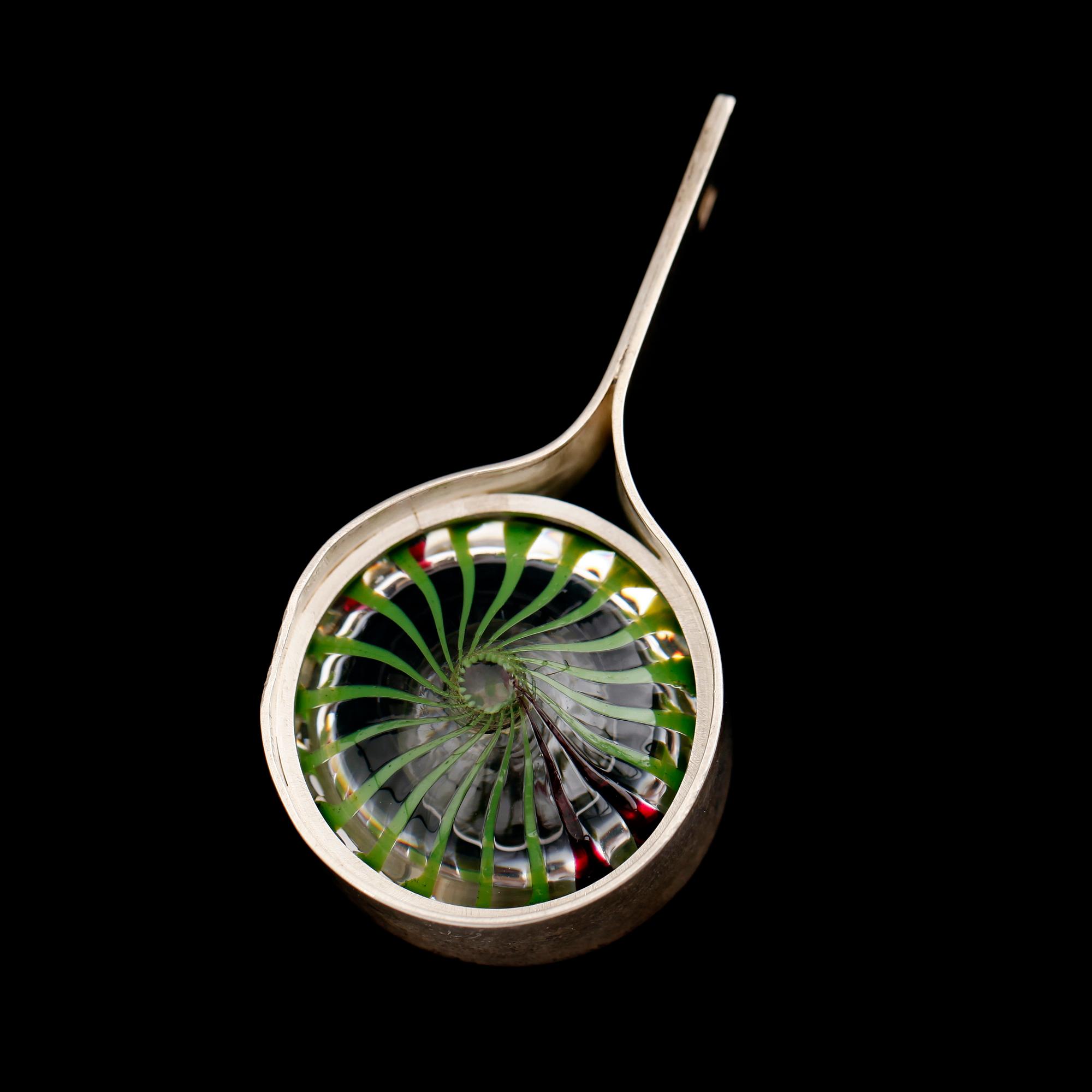 HÄNGE, silver och glas, Berit Johansson, 1975.