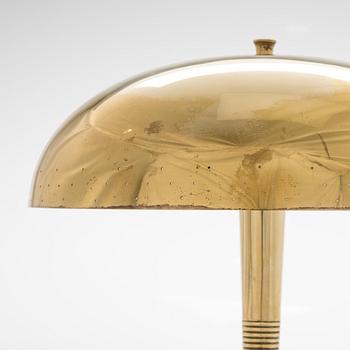 Pöytävalaisin Itsu 1900-luvun puloväli.