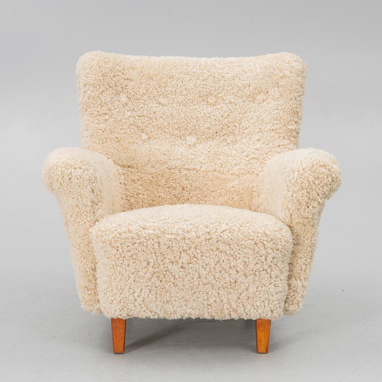 Armchair, first half of the 20th century.