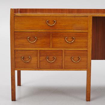 Josef Frank, dressing table, model 521, Firma Svenskt Tenn.