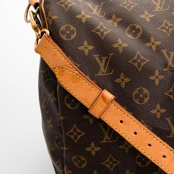 Louis Vuitton, a monogram 'Keepall 60 Bandoulière' Weekendbag.