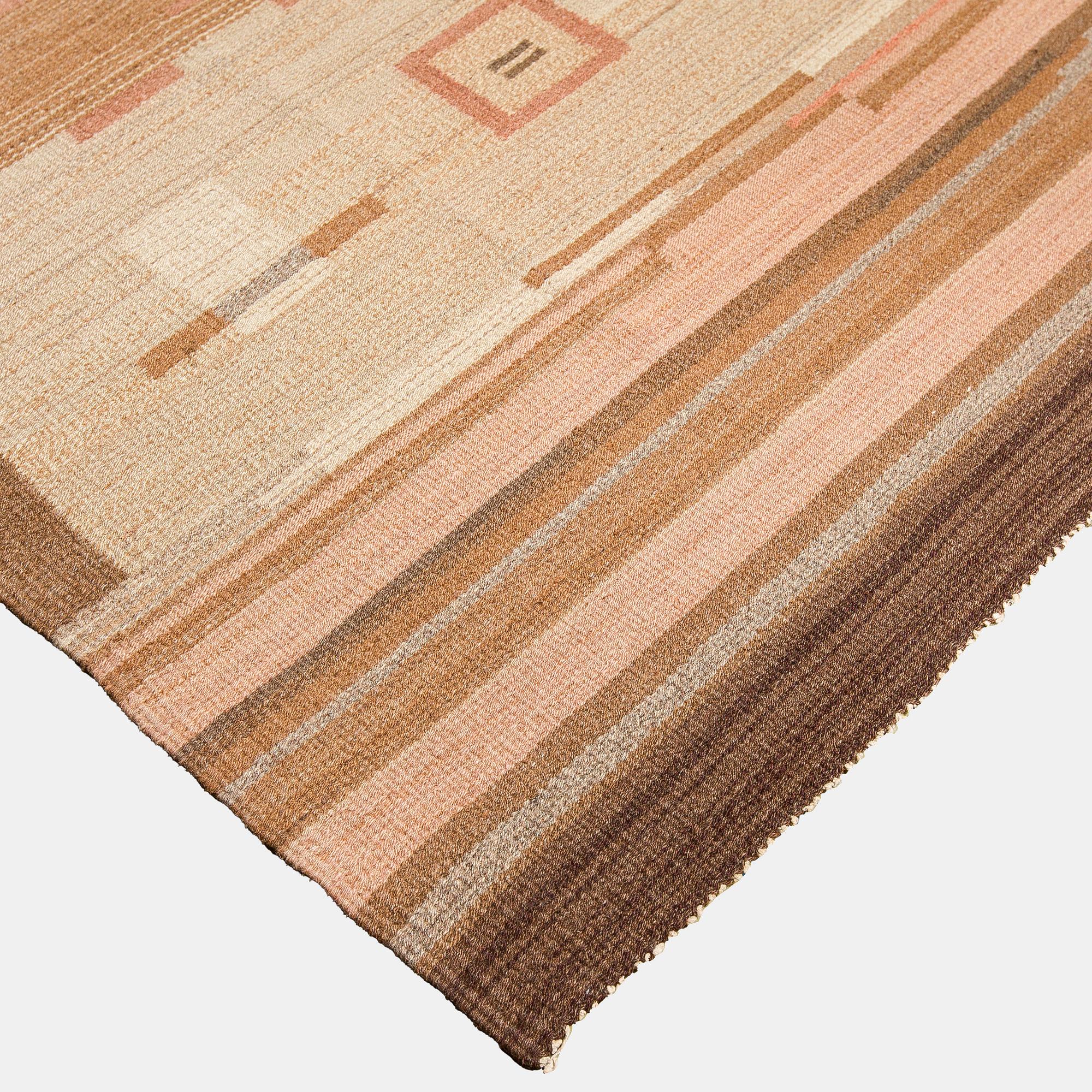 Laila Karttunen, karvalankamatto, Aaltosen Mattokutomo, Kiikka 1930-luku. Noin 300 x 200 cm.