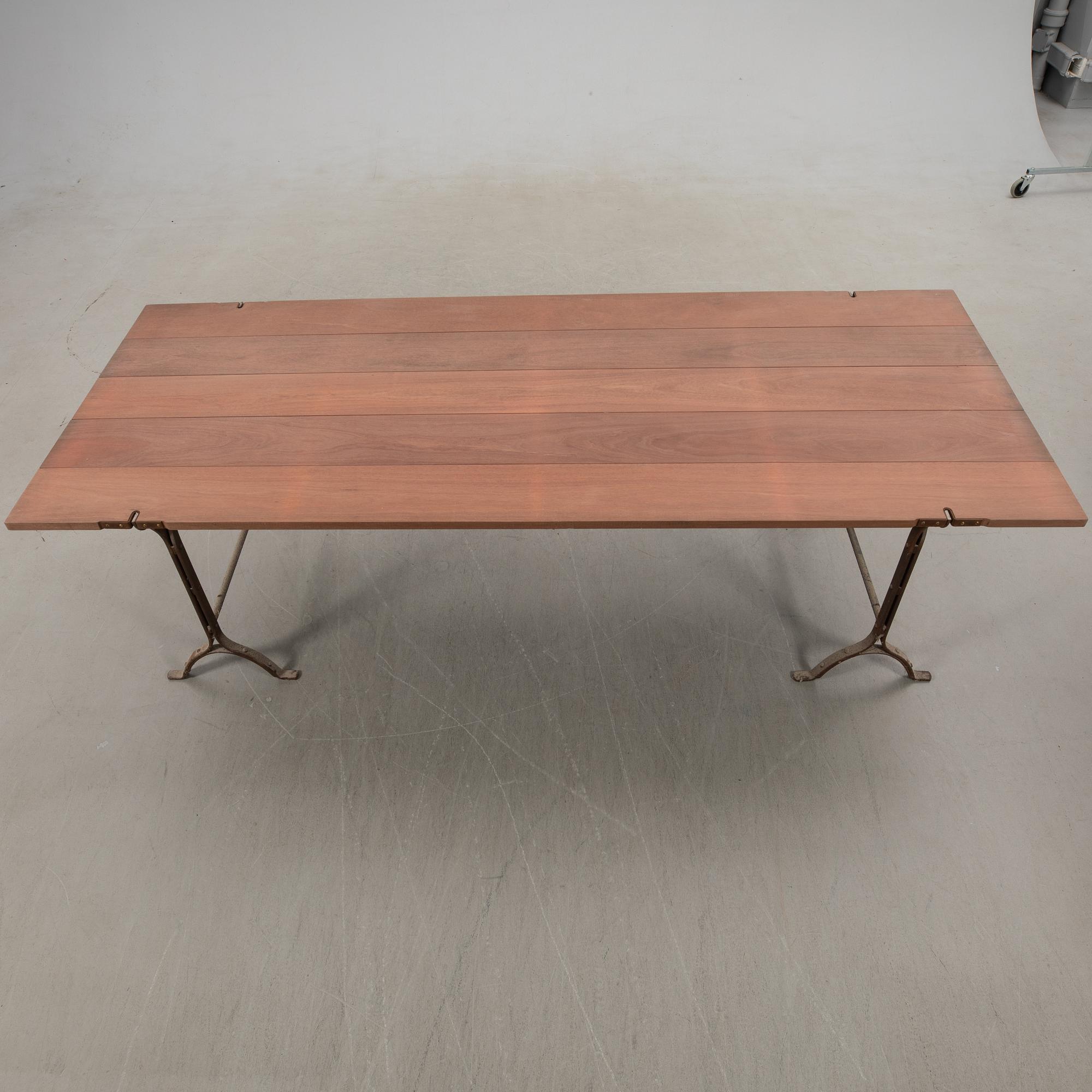 Trädgårdsbord, "Trestle" Hope, 2000-tal.