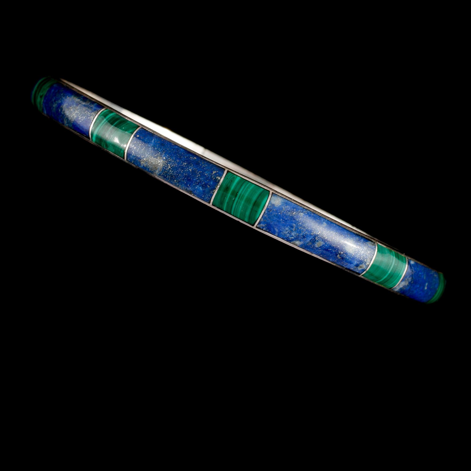 GARNITYR,  3 delar, silver malakit samt lapis lazuli. Vikt 70,4 g.