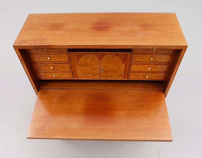 SKRIVSEKRETÄR, troligen Reimers Möbler, Mjölby, art déco, 1900-talets första hälft.