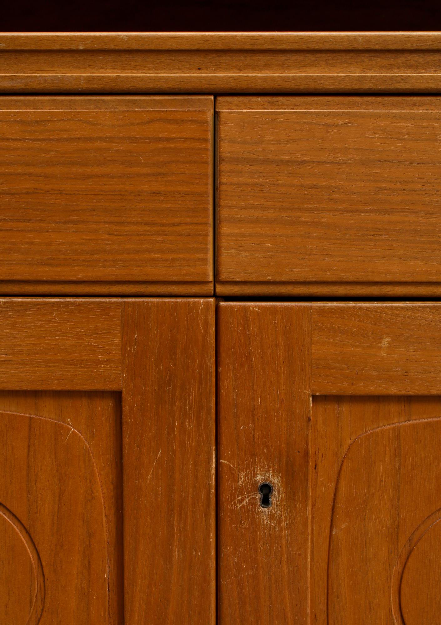 SKÅP, "Krus", Yngve Ekström, Westbergs Möbler AB i Tranås, 1950-tal.