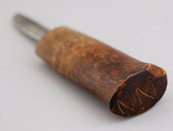 SAMEKNIV samt SKED, kniv med monogram NN, 1900-talets första hälft.