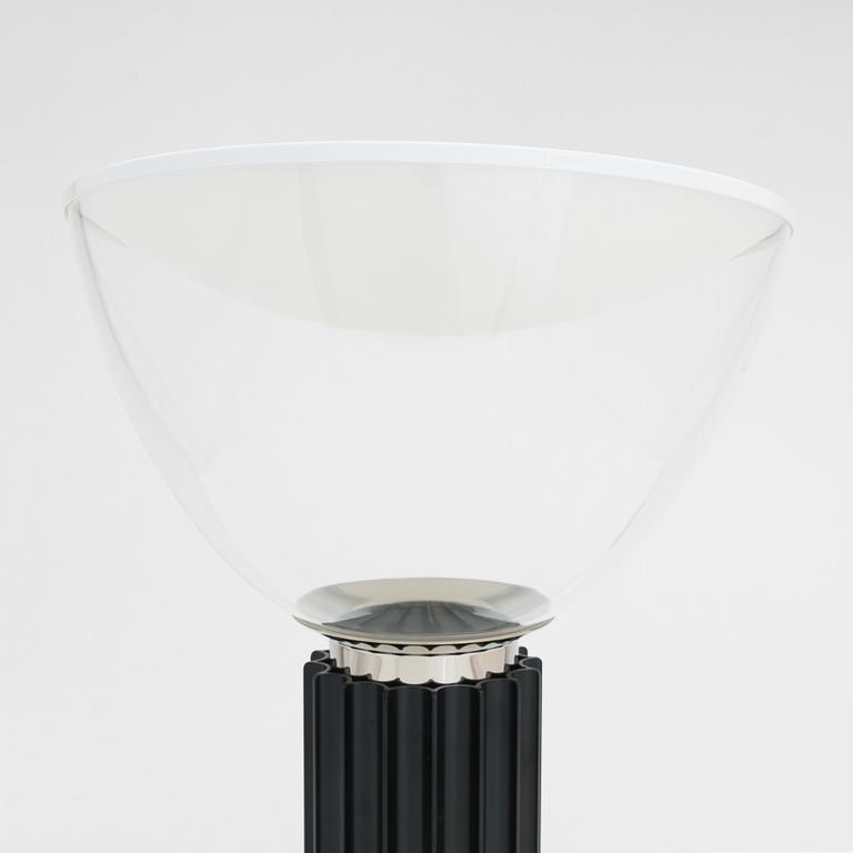 Achille Castiglioni, & Pier Giacomo, bordslampa, "Taccia", Flos, Italien.