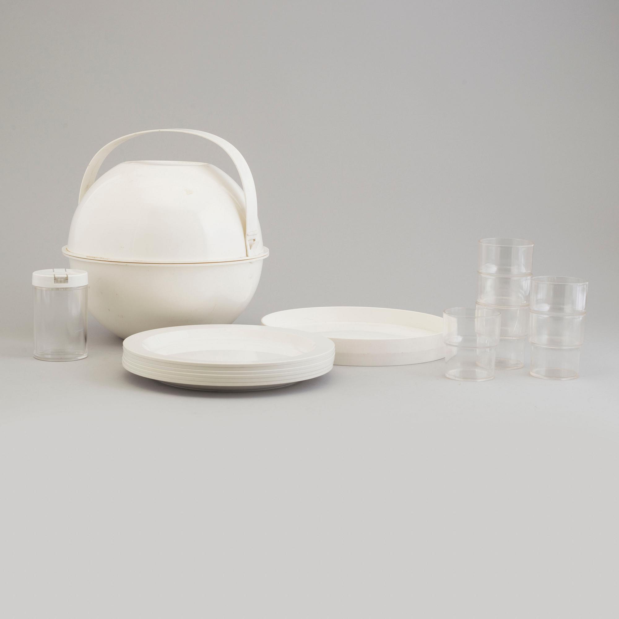 A 'Pic ball' set by Guzzini, Italy, 1970's.