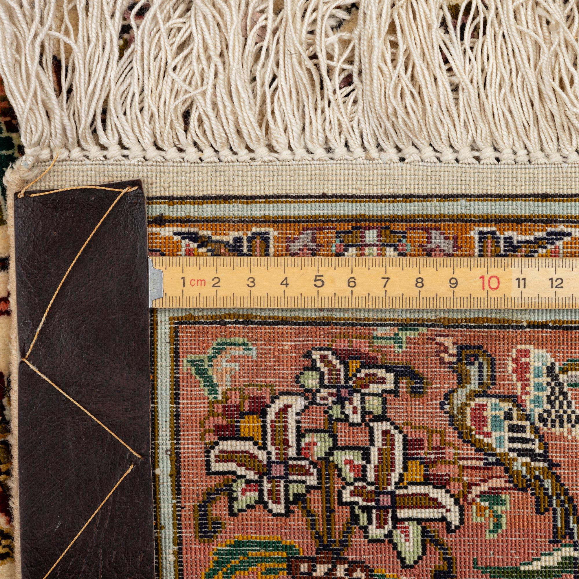 Carpet, Tabriz, figural approx. 150 x 100 cm.