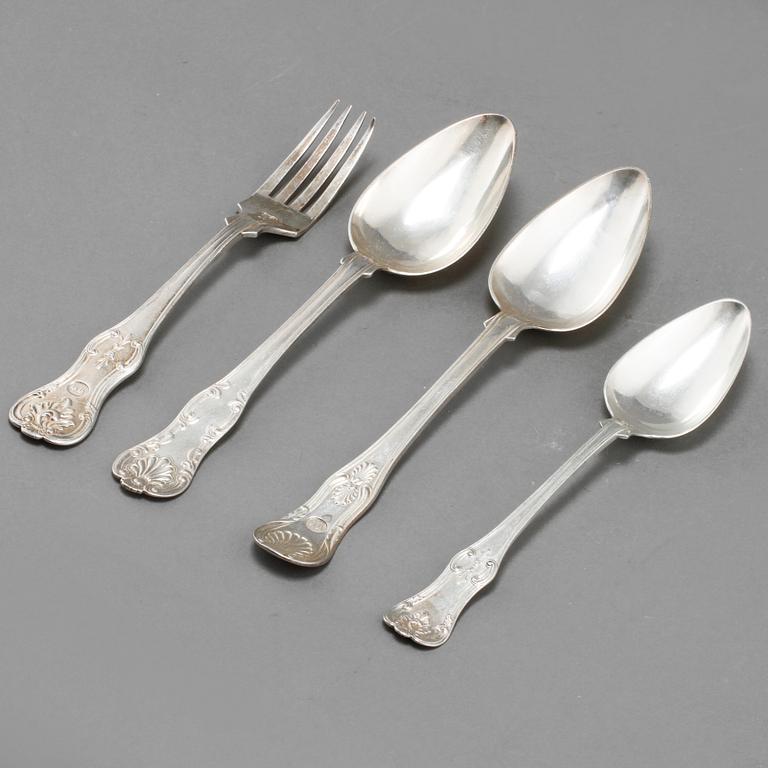 SKEDAR, 6+12+5 st, samt GAFFLAR, 3 st, silver, Sverige, 1800-tal, vikt ca 1580 g.