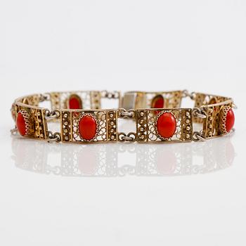 ARMBAND, förgyllt silver, 1900-talets första hälft.