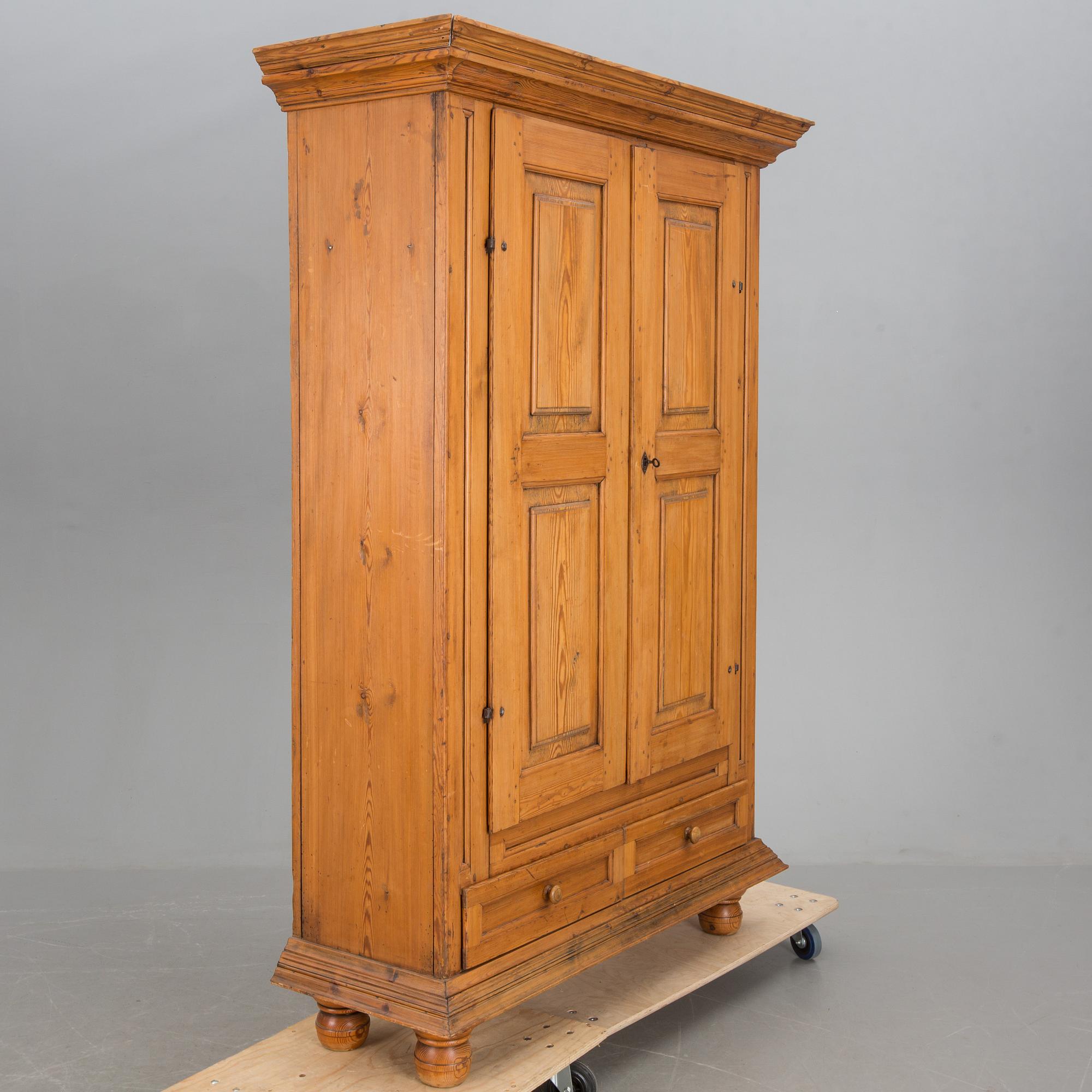 SKÅP, allmoge, 1800-tal.