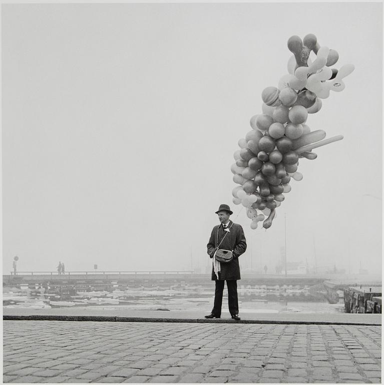 Ismo Hölttö, "Market Square, Helsinki 1964".