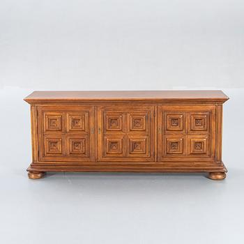 Sideboard 1900-talets andra hälft.